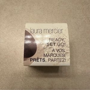 ❌SOLD❌NEW! Laura mercier deluxe mini translucent loose setting powder & puff